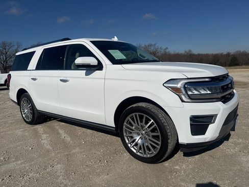 Used 2024 Ford Expedition Max Limited image 8