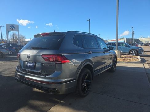 Certified 2024 Volkswagen Tiguan SE R-Line image 6