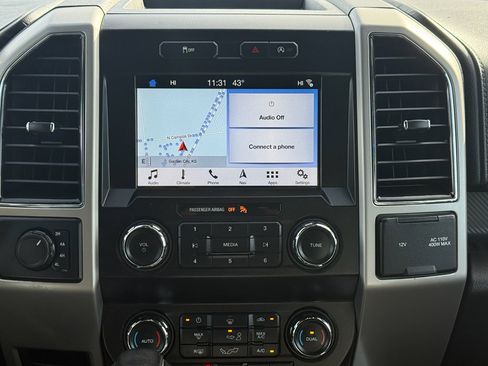 Used 2019 Ford F150 Lariat image 10