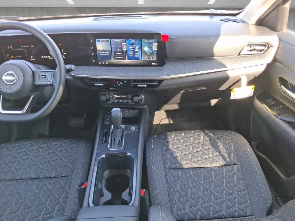 New 2026 Nissan Kicks SV w/ Cold Weather Package FWD image 4