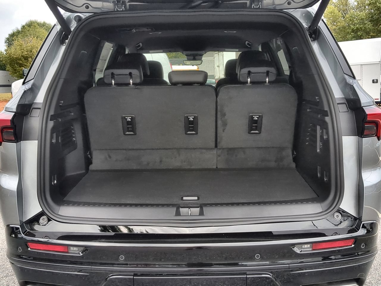 Used 2026 Buick Enclave Sport Touring w/ Power Package FWD image 26