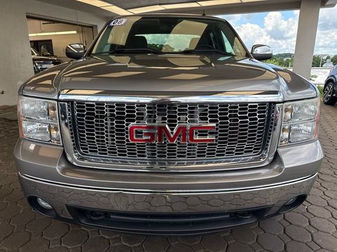 Used 2008 GMC Sierra 1500 SLE w/ Power Pack Plus AWD/4WD image 2