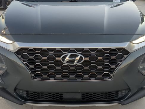 Used 2020 Hyundai Santa Fe SEL w/ Convenience Package image 9