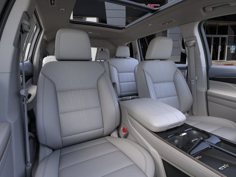 New 2026 Buick Enclave Avenir w/ Super Cruise Package FWD image 41