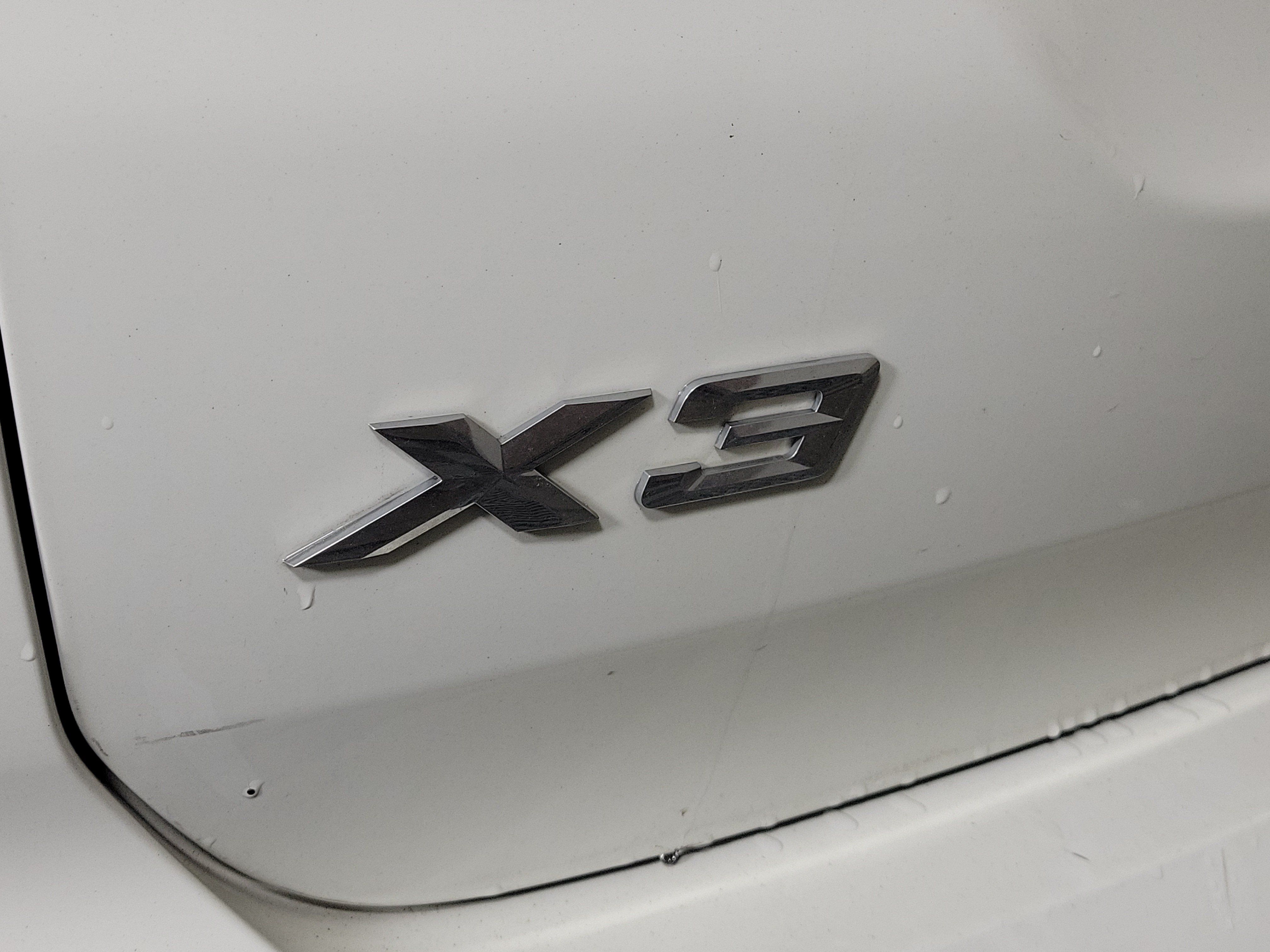 Used 2024 BMW X3 xDrive30i w/ Premium Package AWD/4WD image 7