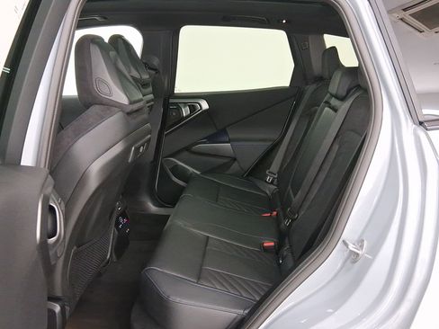 New 2026 BMW X3 xDrive30 w/ Premium Package image 12