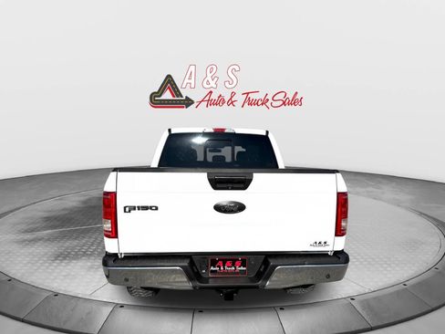 Used 2015 Ford F150 XLT w/ Equipment Group 302A Luxury AWD/4WD image 4