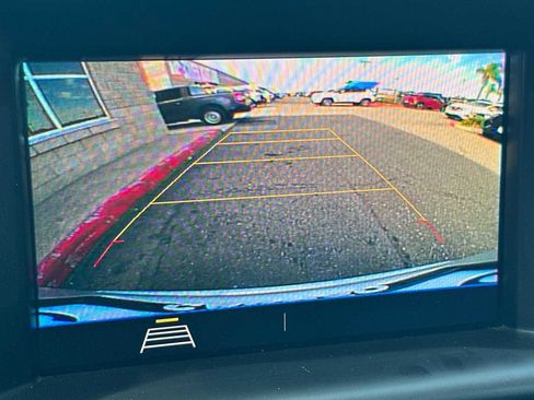 Used 2020 GMC Terrain SLE image 21