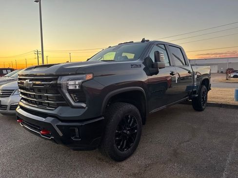New 2026 Chevrolet Silverado 2500 LT image 1