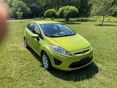 Used 2011 Ford Fiesta SE w/ 202A Rapid Spec Order Code