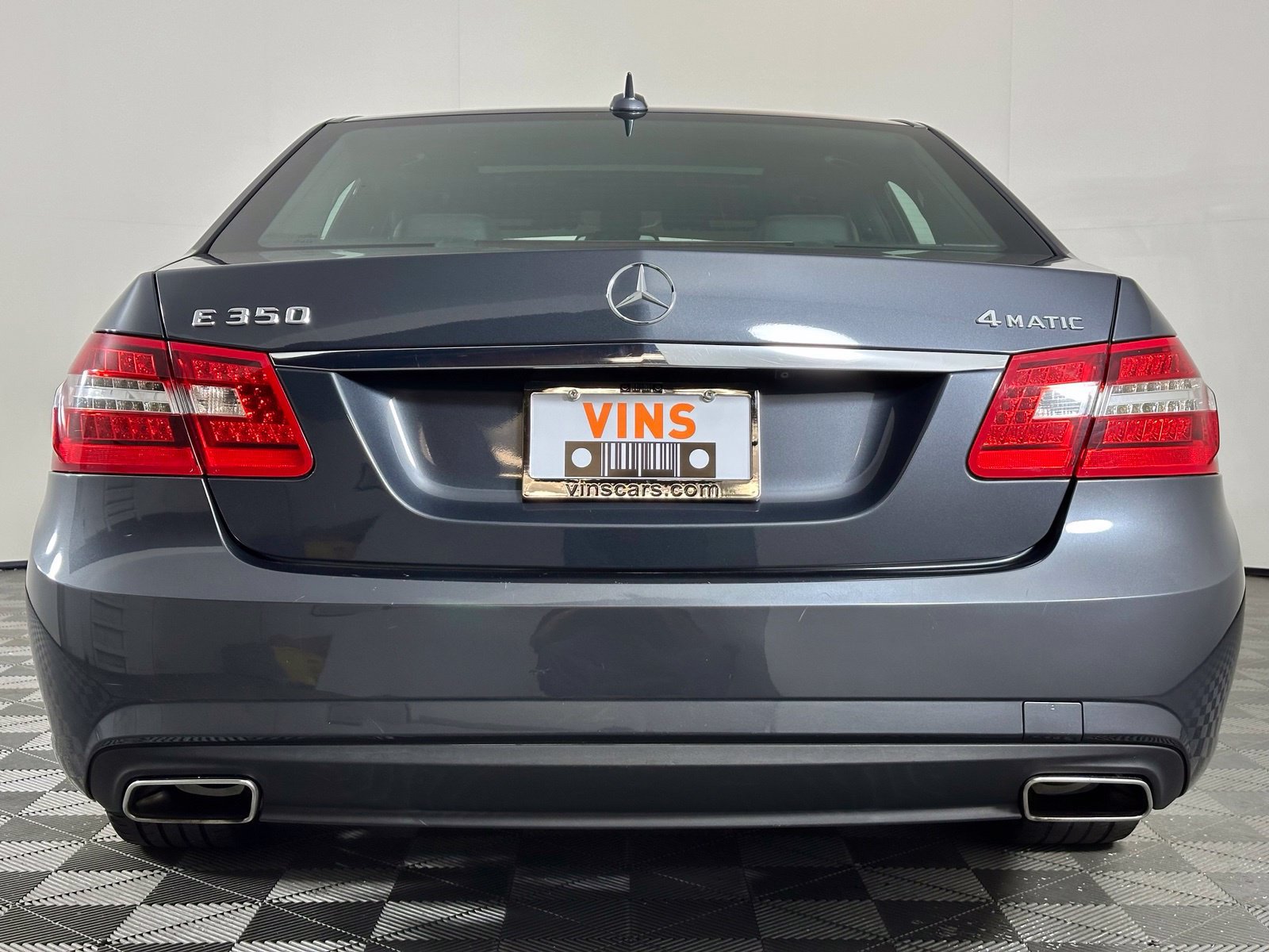 Used 2011 Mercedes-Benz E 350 4MATIC Sedan image 19