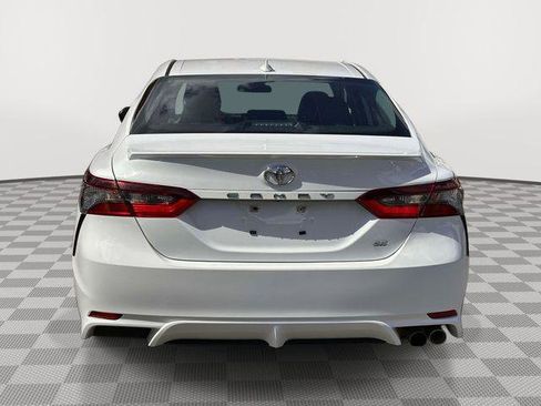 Used 2024 Toyota Camry SE FWD image 4