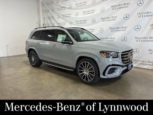 New 2025 Mercedes-Benz GLS 580 4MATIC image 1
