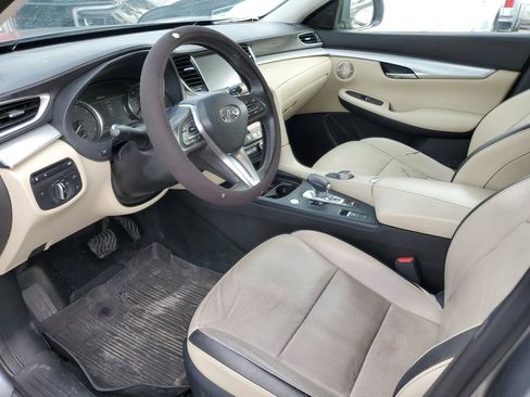 Used 2019 INFINITI QX50 Essential w/ Premium Audio Package image 16