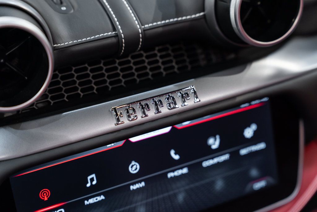 Used 2022 Ferrari Portofino M RWD image 37