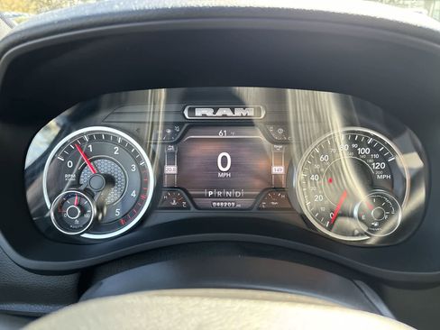 Used 2022 RAM 2500 Big Horn w/ Night Edition image 10