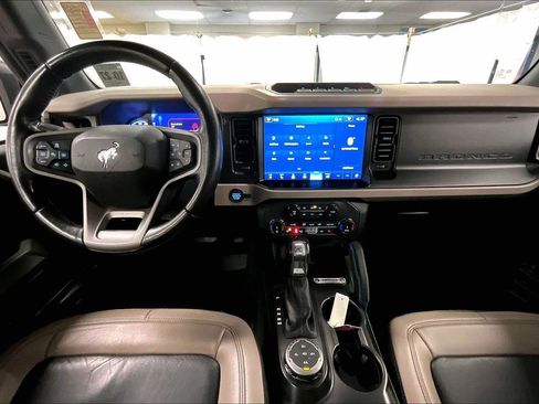 Certified 2022 Ford Bronco Wildtrak image 14