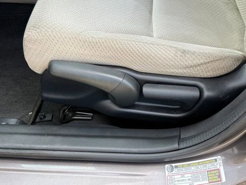 Used 2013 Honda Civic Hybrid Sedan image 27