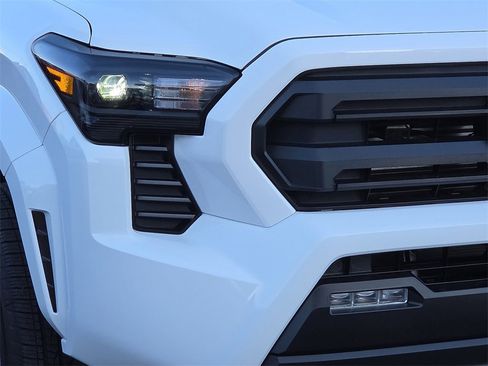 New 2026 Toyota Tacoma SR5 image 10