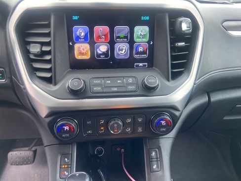 Used 2018 GMC Acadia SLT image 19