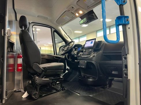 Used 2024 RAM ProMaster 3500 w/ Delivery Van Package image 24