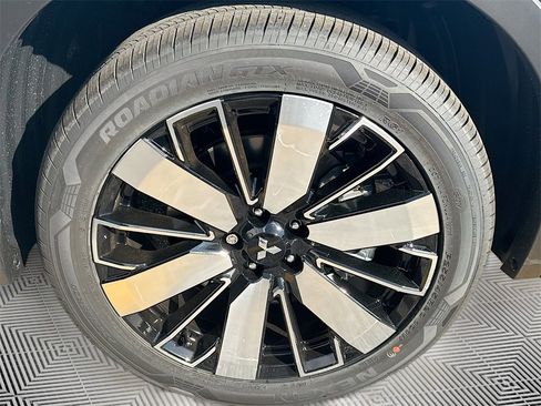 New 2026 Mitsubishi Outlander SE image 31