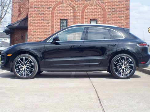 Used 2022 Porsche Macan image 8