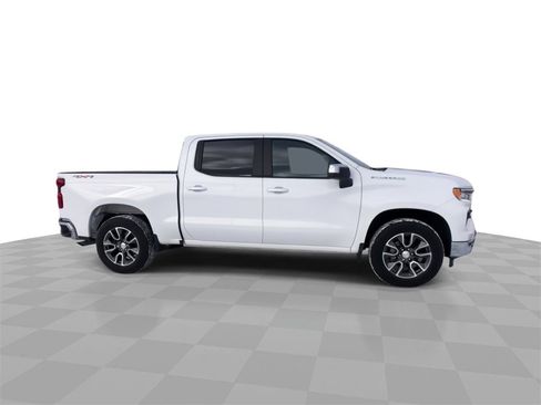 Used 2022 Chevrolet Silverado 1500 LT image 9