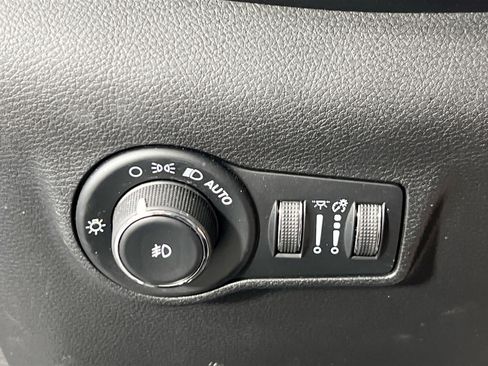 Used 2022 Jeep Compass Latitude w/ Convenience Group image 10