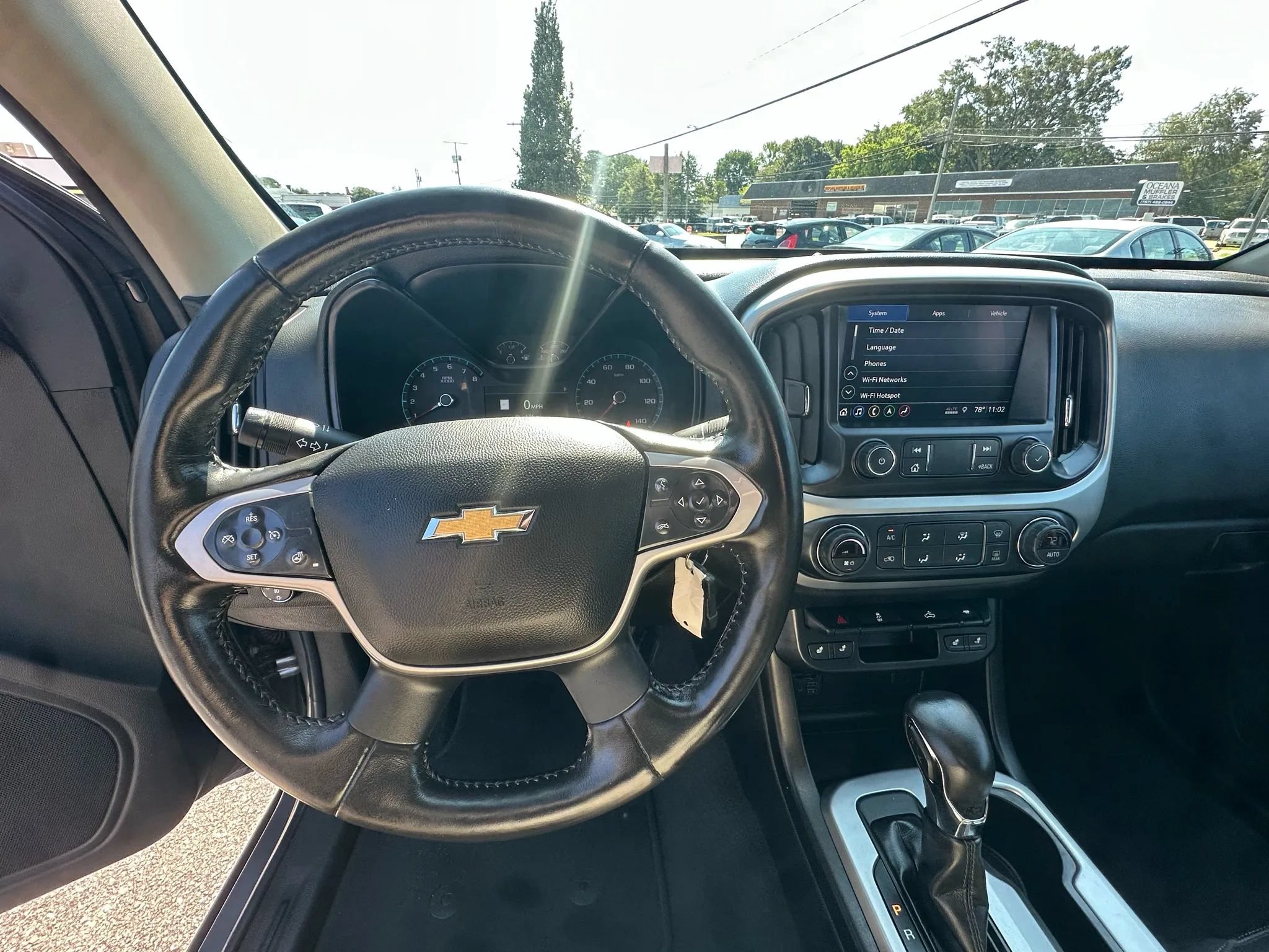 Used 2022 Chevrolet Colorado LT w/ Luxury Package AWD/4WD image 24
