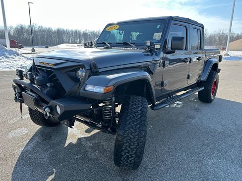 Used 2022 Jeep Gladiator Sport image 9