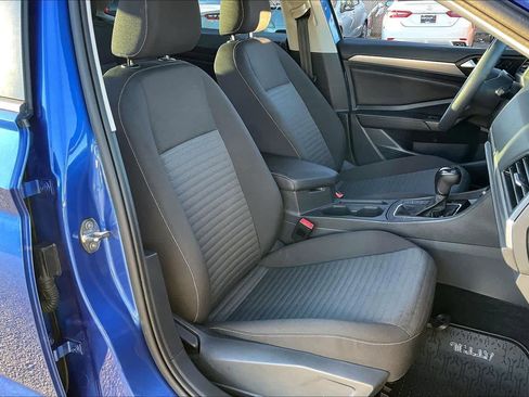 Used 2023 Volkswagen Jetta S image 8