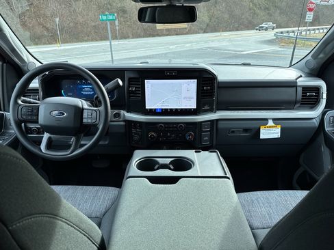 New 2026 Ford F250 XLT w/ XLT Premium Package image 3