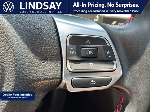 Used 2013 Volkswagen Jetta GLI FWD image 21