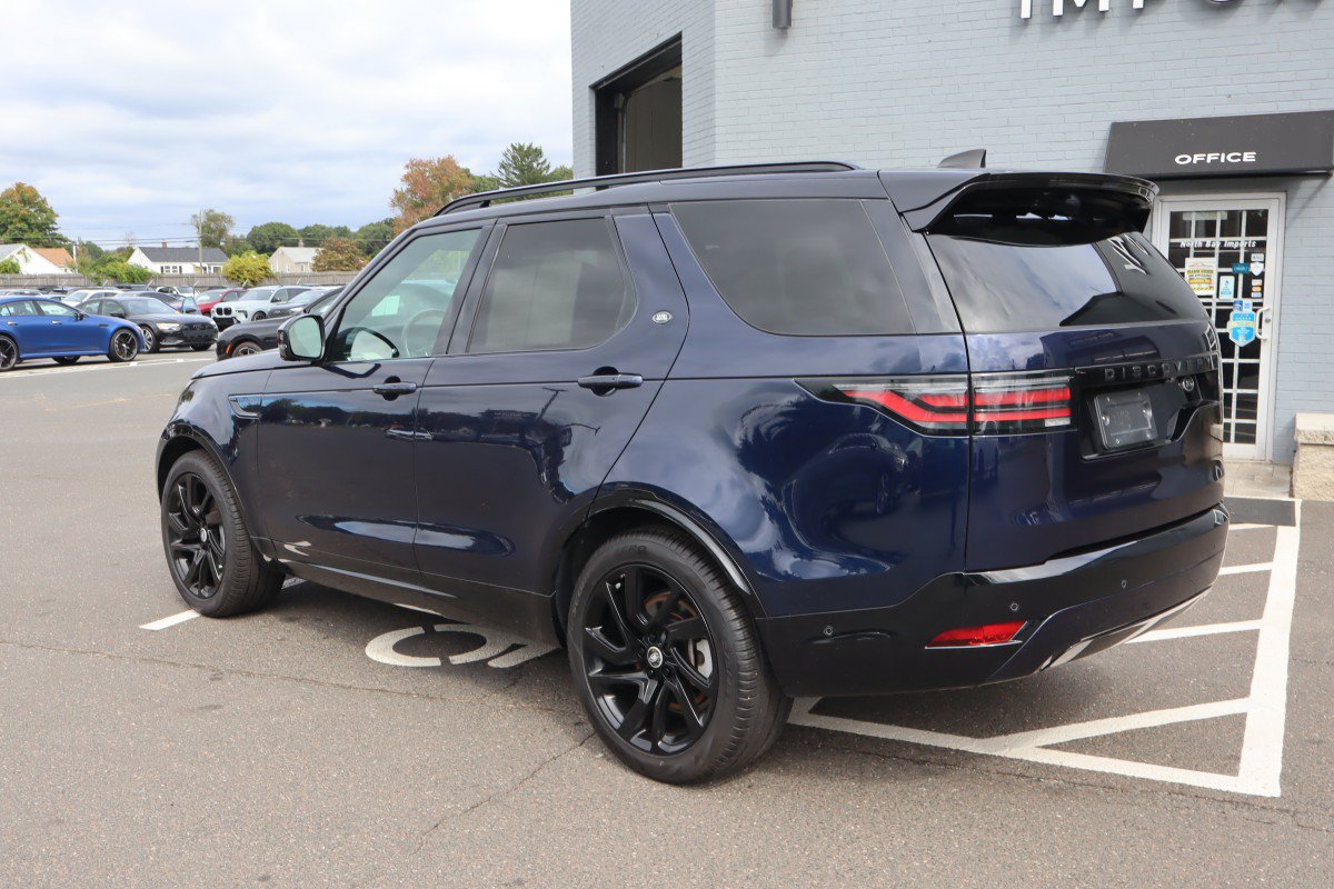 Used 2023 Land Rover Discovery S R-Dynamic AWD/4WD image 8