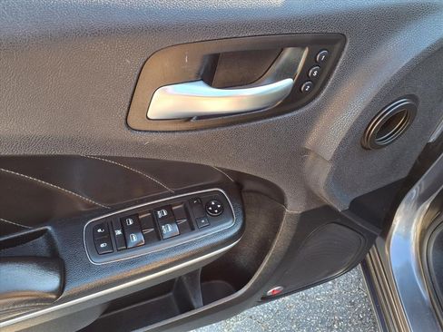 Used 2018 Dodge Charger GT image 14