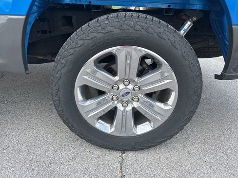 Used 2020 Ford F150 XLT w/ Equipment Group 302A Luxury AWD/4WD image 5