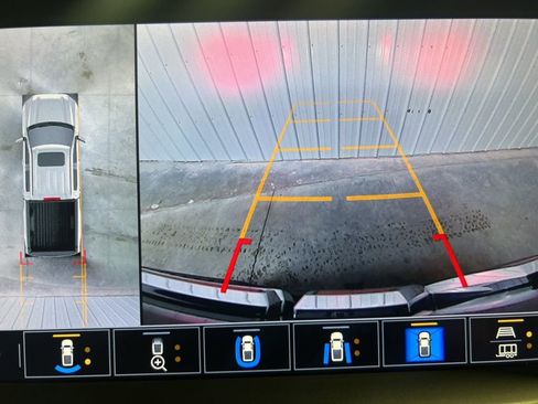 Used 2021 GMC Sierra 1500 AT4 w/ AT4 Value Package image 18