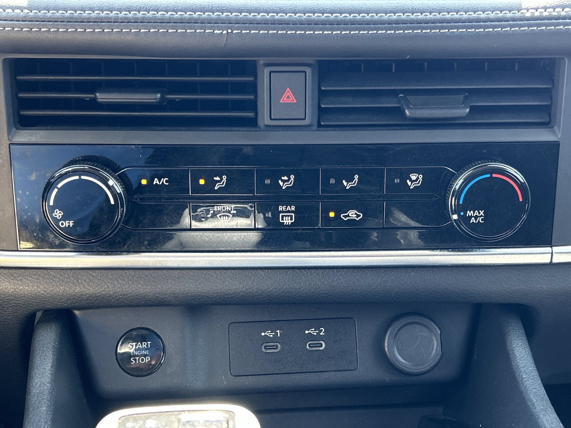 Used 2024 Nissan Rogue S AWD/4WD image 16