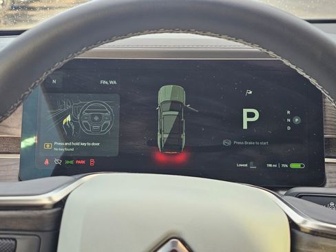 Used 2023 Rivian R1S Launch Edition image 31