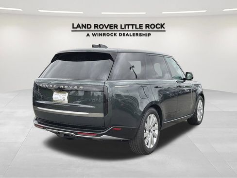New 2026 Land Rover Range Rover SE image 2