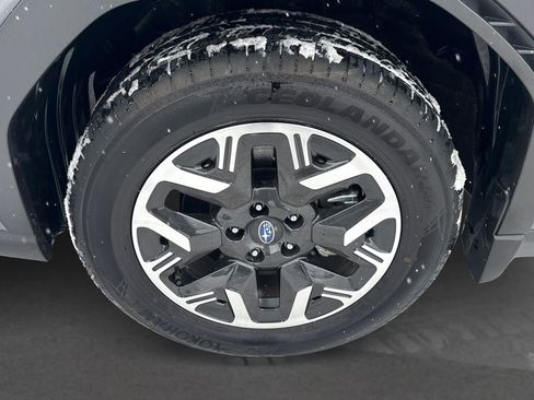 Used 2025 Subaru Forester image 12