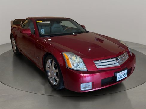 Used 2004 Cadillac XLR RWD image 7