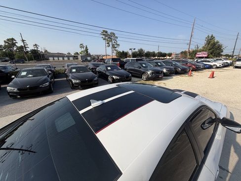 Used 2019 Dodge Charger Scat Pack w/ Plus Group RWD image 30