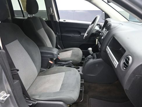 Used 2016 Jeep Compass Sport FWD image 25