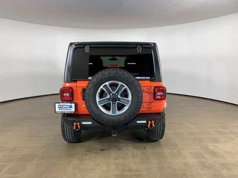 Used 2018 Jeep Wrangler Unlimited Sahara image 10