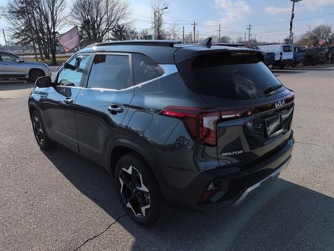 Certified 2025 Kia Seltos EX w/ EX Sunroof Package image 5