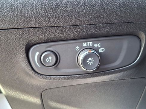 Used 2024 Buick Encore GX Preferred w/ Comfort Package AWD/4WD image 14