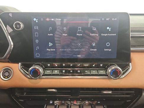 Used 2023 GMC Canyon AT4 w/ LPO, Sports Bar Package image 15