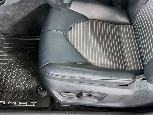Certified 2020 Toyota Camry SE FWD image 21